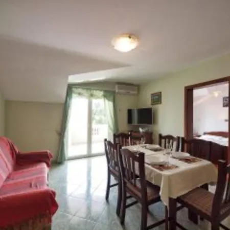 Stefani - Two Bedroom With Balcony And Sea View A7